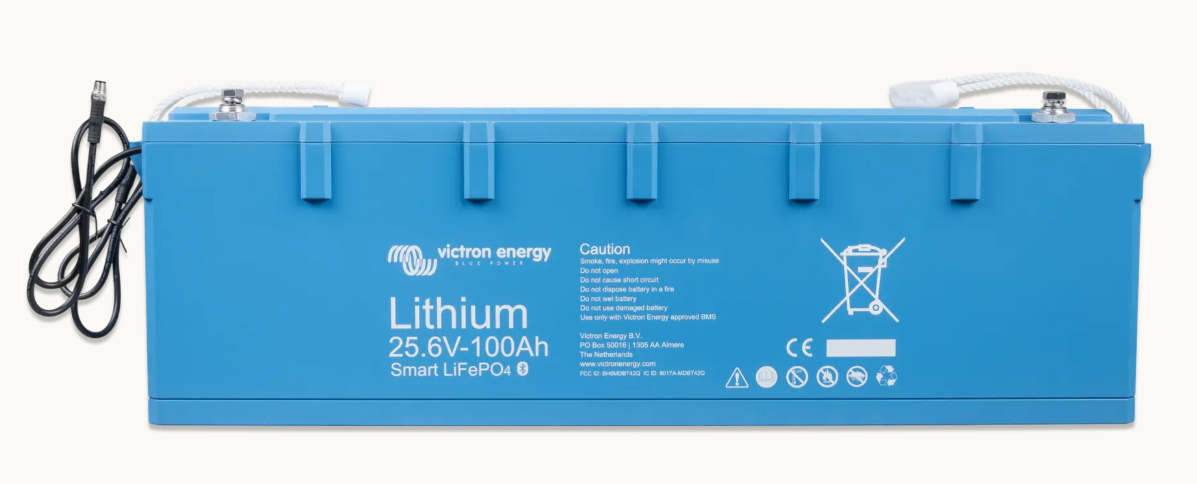 bat524110610 Victron Energy LiFePO4 Battery 25,6V/100Ah - Smart - Görsel 1