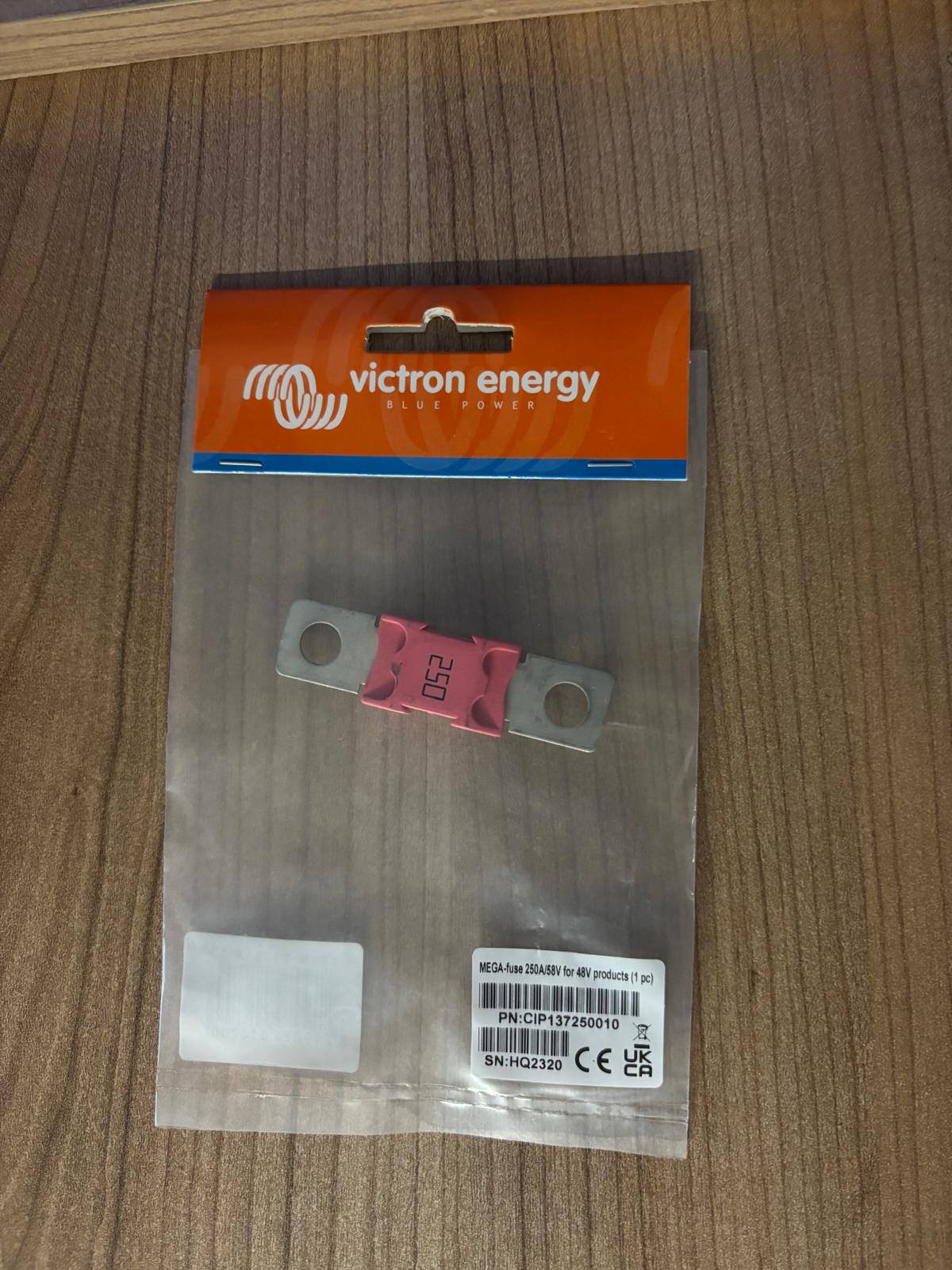 cip137250010 Victron Energy MEGA-fuse 250A/58V for 48V products (1 pc) - Görsel 1